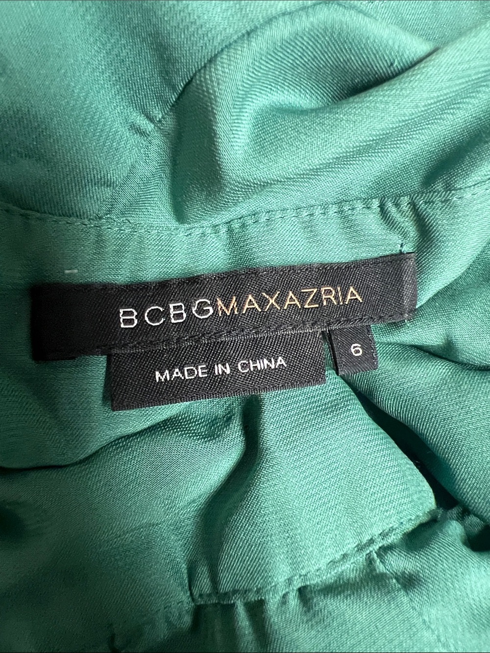 BCBGMaxAzria Green Printed V-Neck Maxi Dress with Ivory Trim - Picture 4 of 9